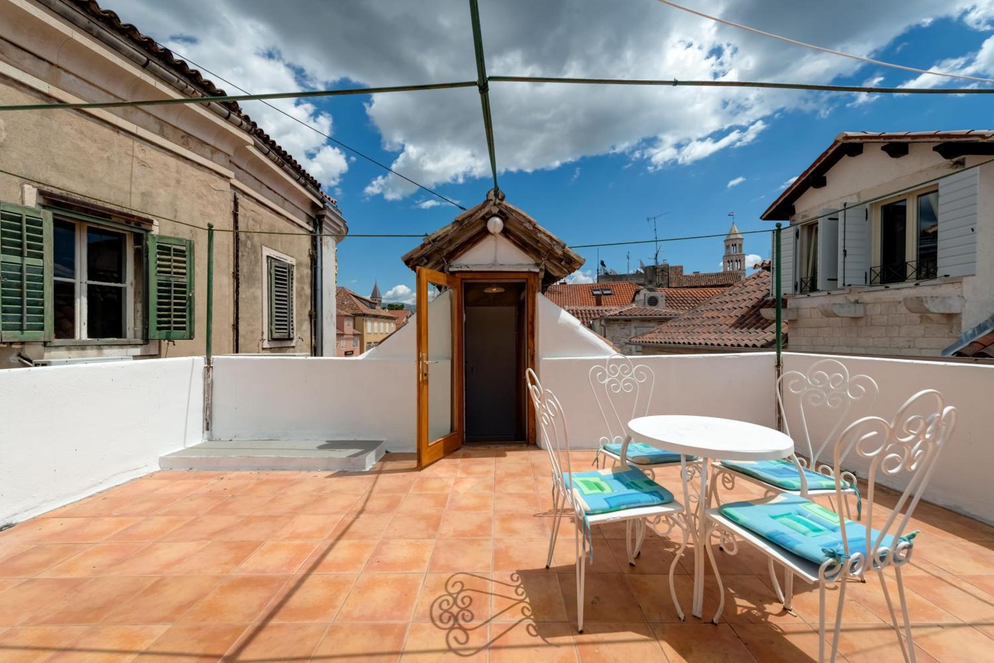 Old Town Apartman
